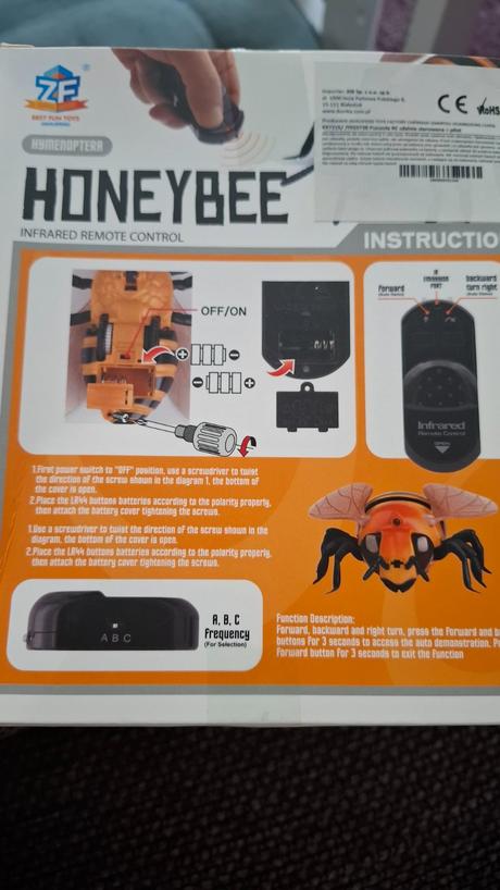 Robotická včela na ovládanie, 