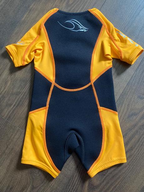 Krátky neoprénový overal 92/98, 