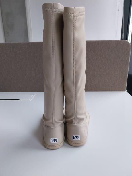 Shapen barefoot vysoké čižmy stretchy vanilla, 38