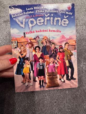 Dvd  v  peřine  s luciou bílou, 