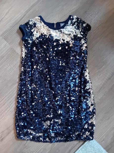 Flitrovane saty cislo 122., 122