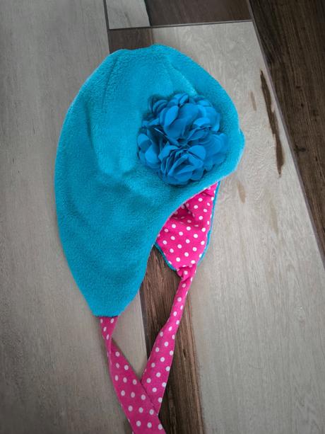 Zimná kvalitná bunda adee + dve čiapky, 110