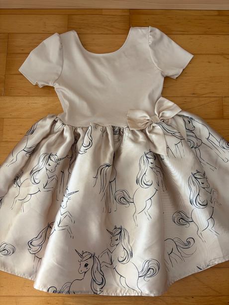 Šaty s jednorožcami, h&m,134