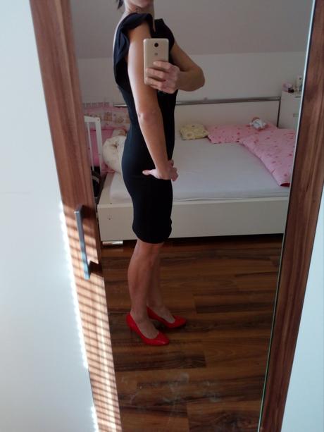 Nadherne koktailove saty, s