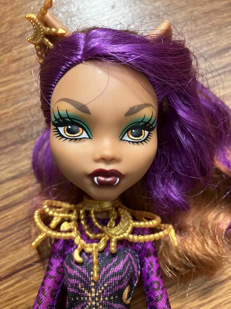 Clawdeen monster high, 