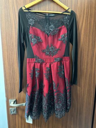 Magenta saty nove, s