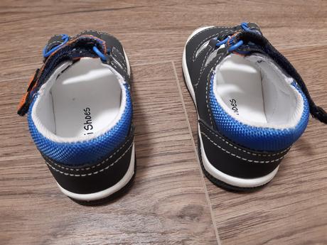 Predám sandálky v top stave, 21