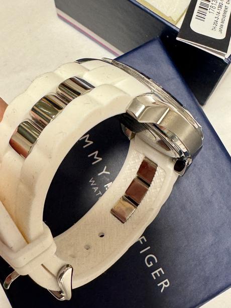 Hodinky tommy hilfiger 36 mm top stav, tommy hilfiger