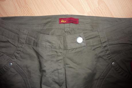 Bennyfish kraťasy,párkrát oblečené, s