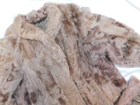 Damsky kvalitny kožuch z kozlika, 46