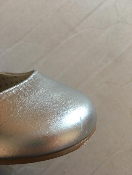 Kožené strieborné baleriny, marks & spencer,30