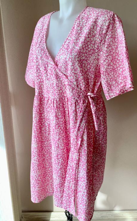 Krasne šaty jake s 2+1 napoly, 42