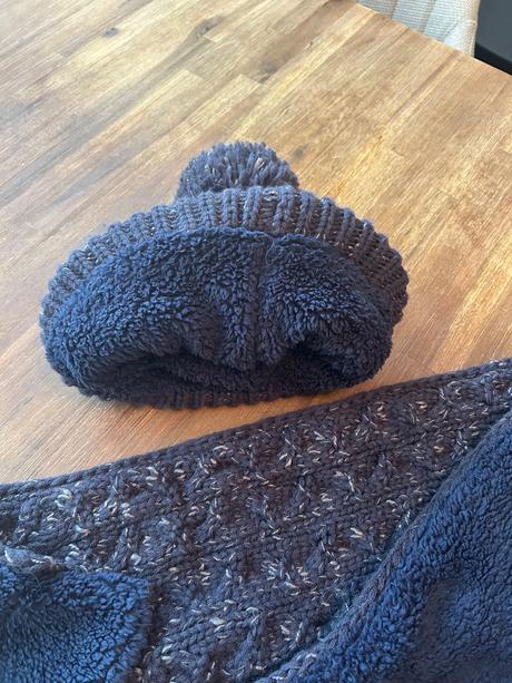 Šál s čiapkou, next,56