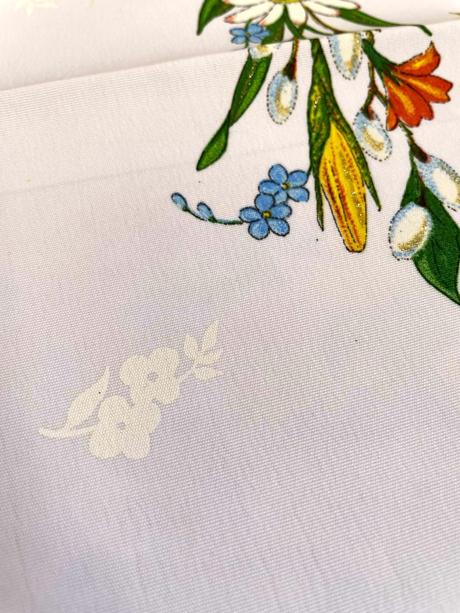 Teflónový veľkonočný obrus,