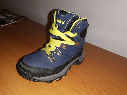 Predám pekné topánky zn rukka, 28