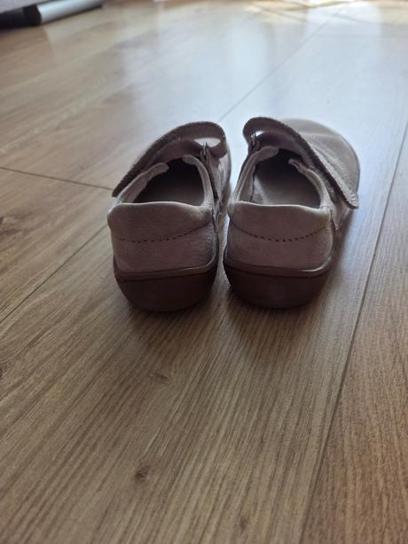Sandalky, baťa,28