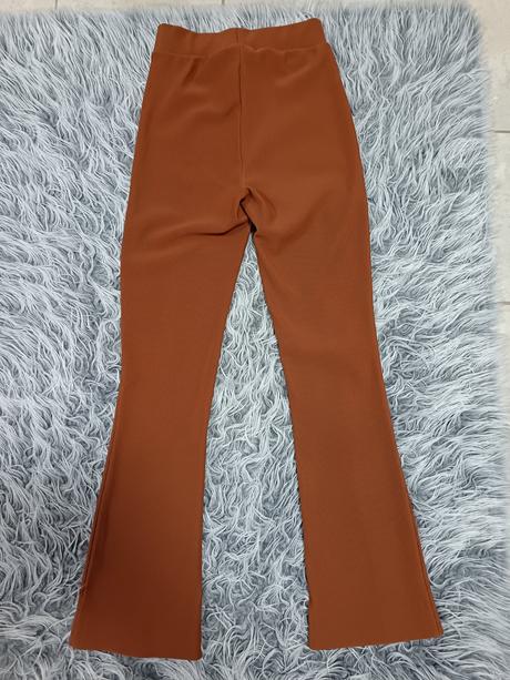 Horčicové nohavice, 34