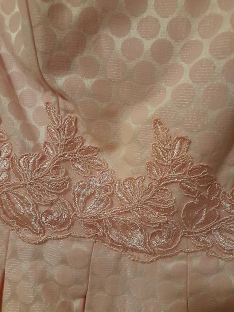 Koktejlové šaty svetloružové, 36