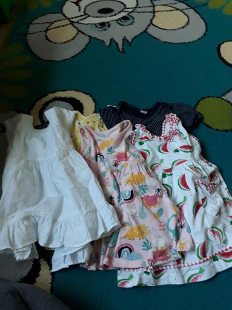 3 x saty vlnené a biele predané, 86–98