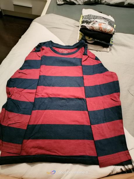 Tricko, reserved,128