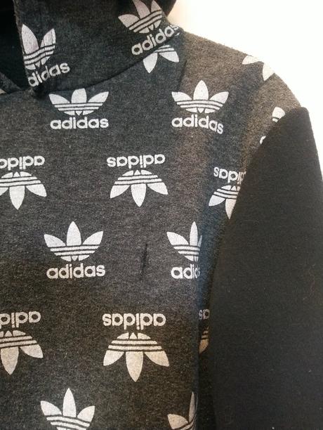 Dámska sivo čierna klokanka s bielym motívom, m, m