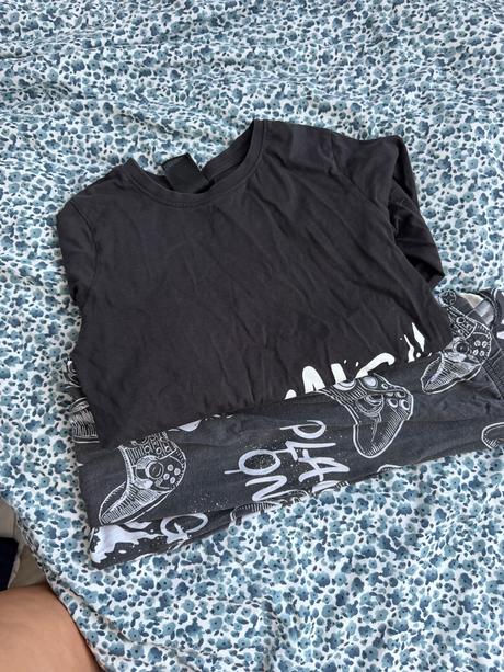 Gamerské chlapčenské pyžamo, h&m,146