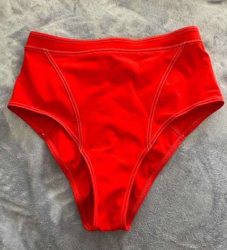 La perla spodok od plaviek s vysokým pásom, s