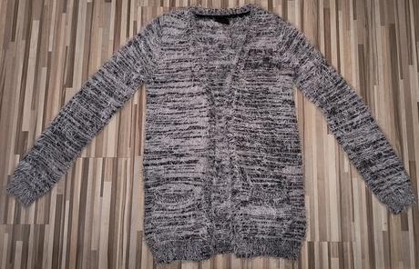 Chlpatý svetrík, s