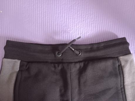 Predám unisex tepláky veľ. 140 cm, 140