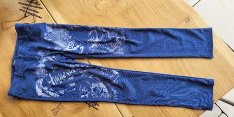 Predám zaujímavé legíny značky amnesia, s