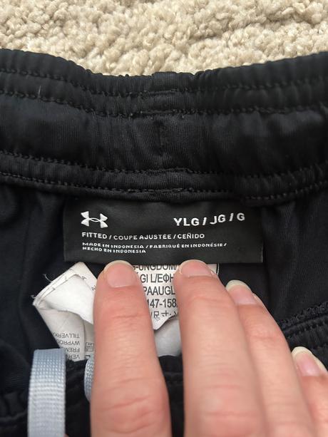 Sportove teplaky, under armour,158