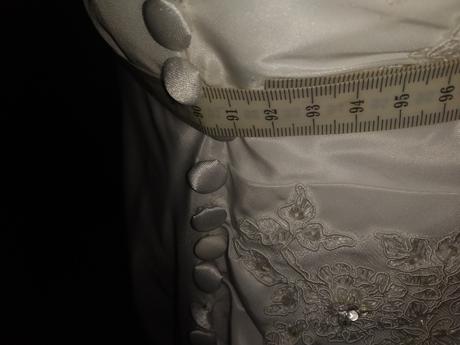 Predám svadobné šaty + 2 vesty, 38