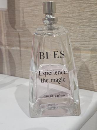 Bi - es experience the magic, 