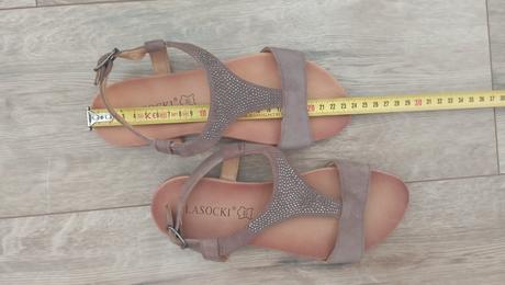 Kožené sandálky 35/36 (už s poštovným), lasocki,36