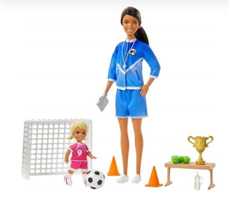Barbie futbalová trénerka a malá futbalistka,