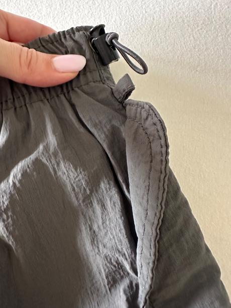 Parachute nohavice, bershka,s