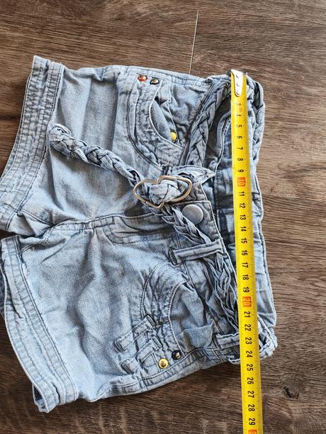 Kratasy s opaskom, zara,98