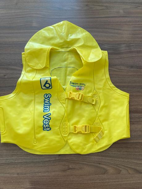 Plavacia vesta do 30kg,