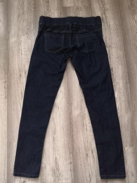 Dámske džegínsy, 44