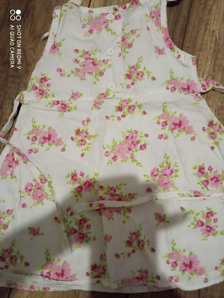 Elegantné šaty, 80