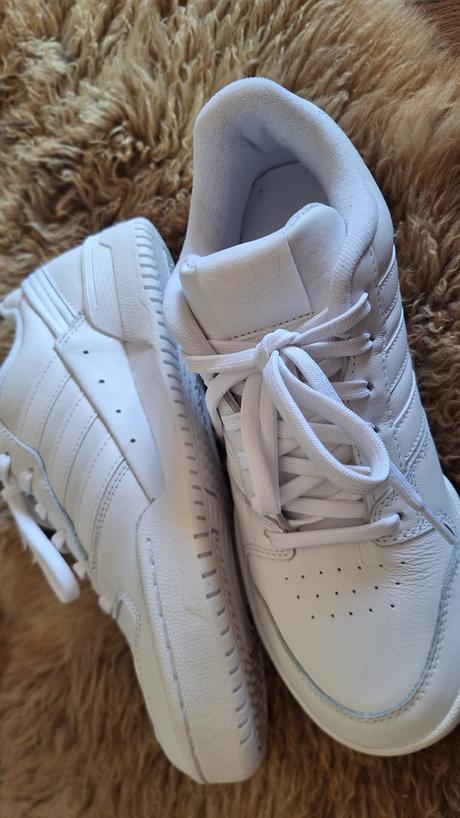 Adidas kožené tenisky  team court 41/42, adidas,41