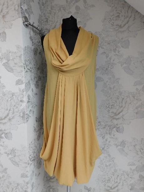 Pekne trendy saty, 36