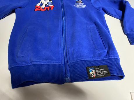 Modrý sveter iihf 2017, 122