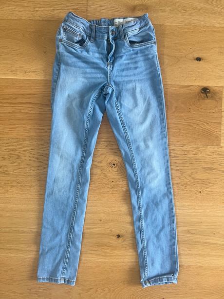 Dievcenske elasticke rifle, pepperts,146