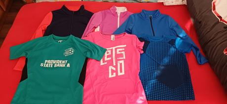 Mikiny a sportove tricka-dresy, 122–134