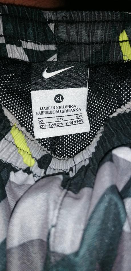 Predám kraťasy nike, nike,128