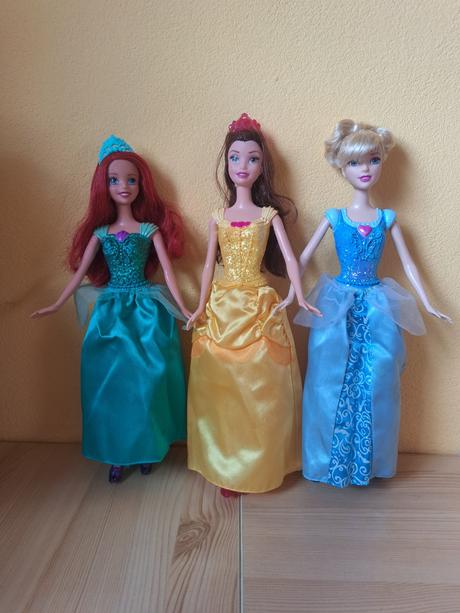 Disney princess ariel, popoluška, belle, 