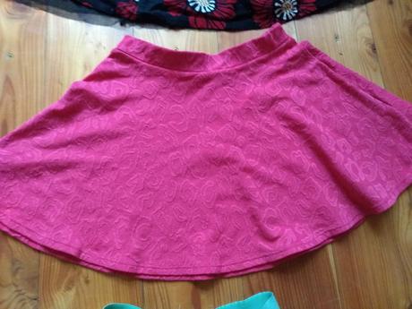 134-140 3 ks sukničky - 10 eur, 134