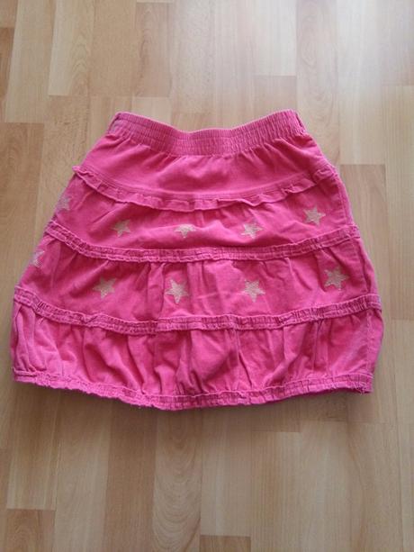 Menčestrová sukňa, 152