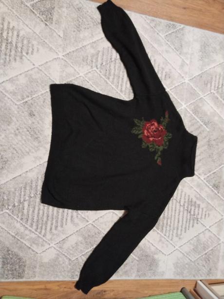 Sveter s kvetinou, yessica,s